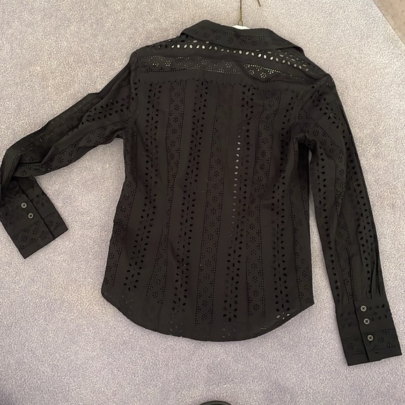 Black size 6 111State cutout blouse - Picture 3 of 4